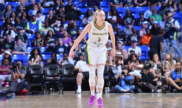 状元佩奇新秀赛季表现：场均19.1分5.3助 爆砍44分WNBA本赛季最高