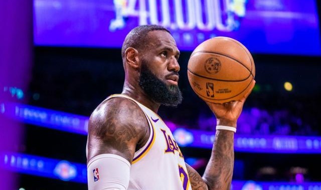 【观察】揭秘詹皇4万分：4个时代进攻4度进化